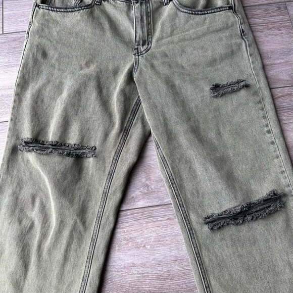 BDG High-Waisted Disdressed Cowboy  Cut Off Jeans - Picture 3 of 13